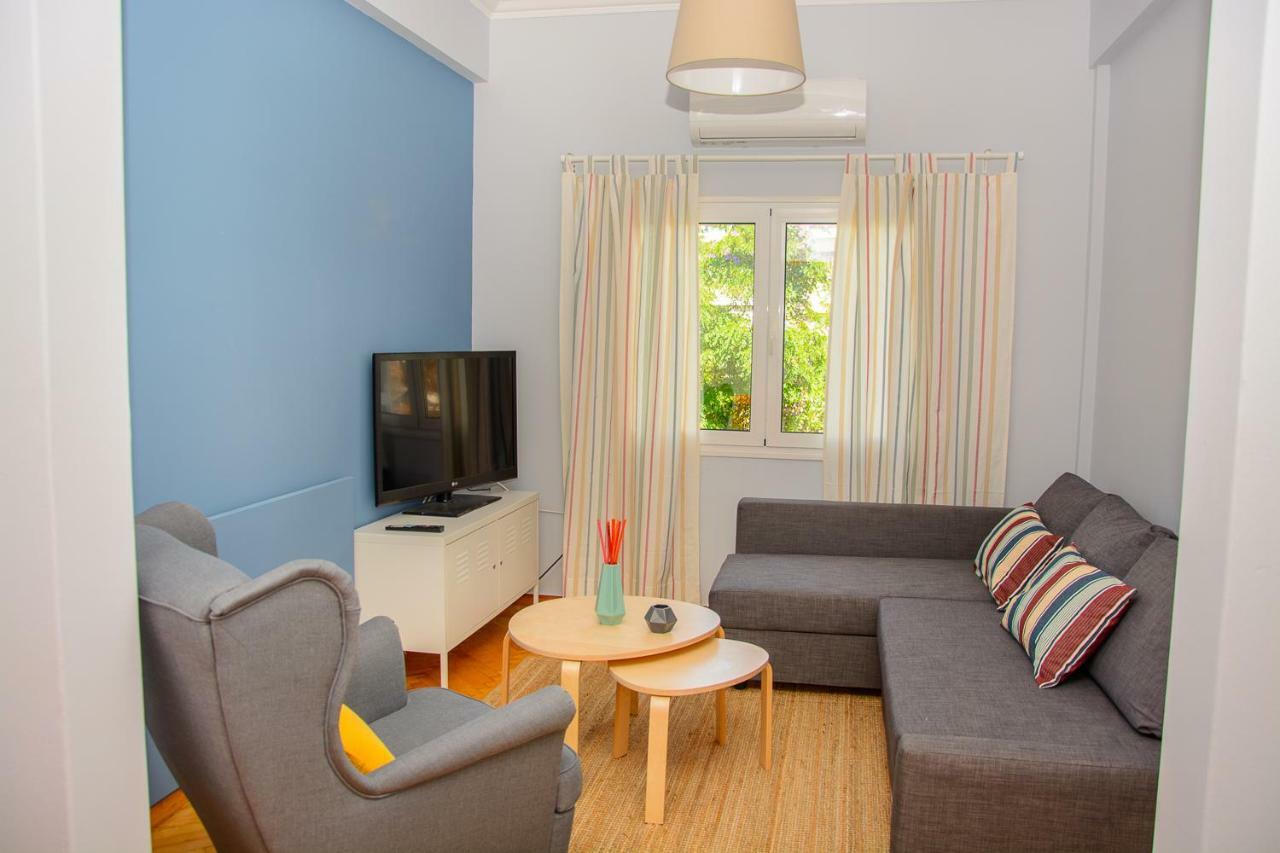 Fully Renovated And Relaxing Apartment Athens Luaran gambar