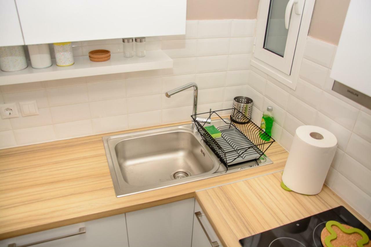Fully Renovated And Relaxing Apartment Athens Luaran gambar